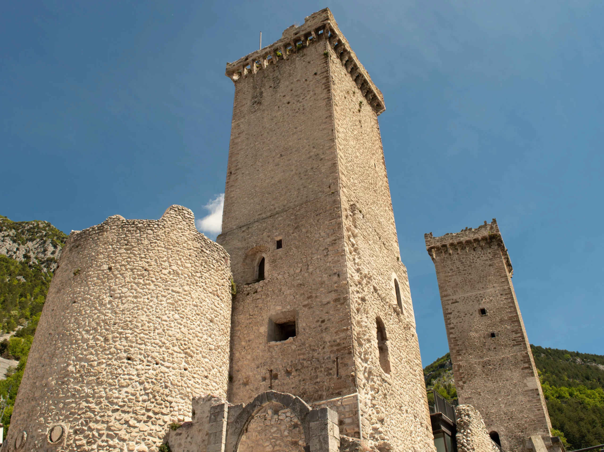 Escursioni nei Castelli Dimenticati